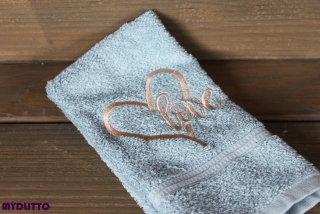 Vyšívaný ručník - GOLD LOVE